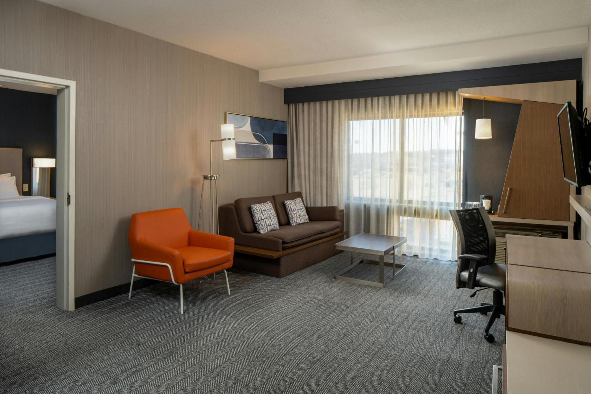 Courtyard By Marriott Jackson Airport/Pearl Hotel Buitenkant foto